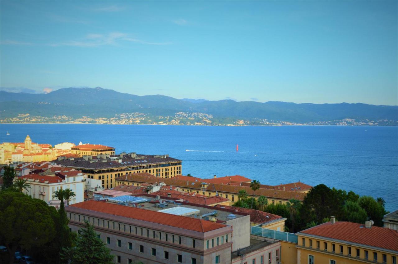 Grand T2 Standing Ajaccio Proche Centre Et Plages Vue Panoramique Parking Prive Luaran gambar