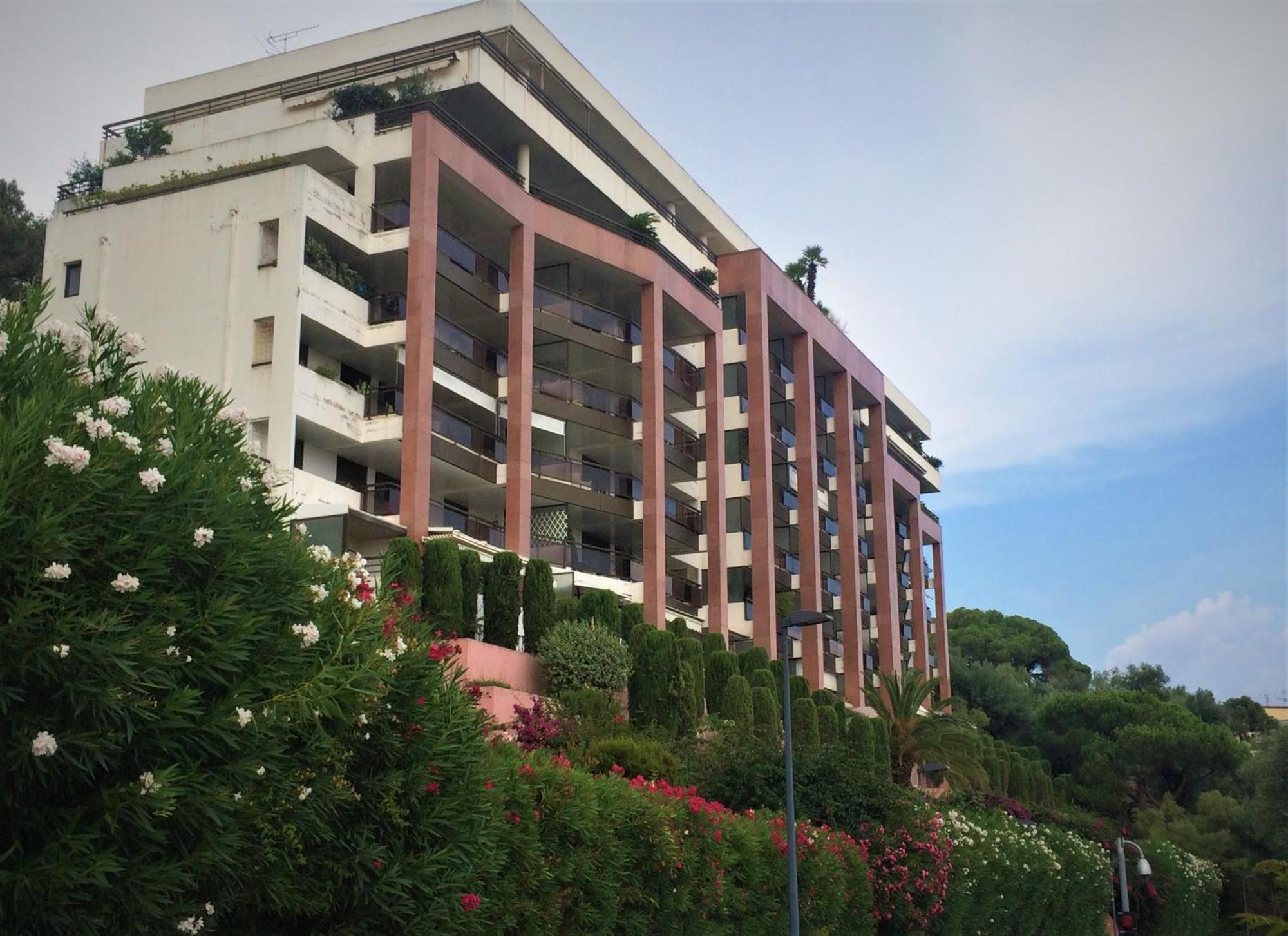 Grand T2 Standing Ajaccio Proche Centre Et Plages Vue Panoramique Parking Prive Luaran gambar