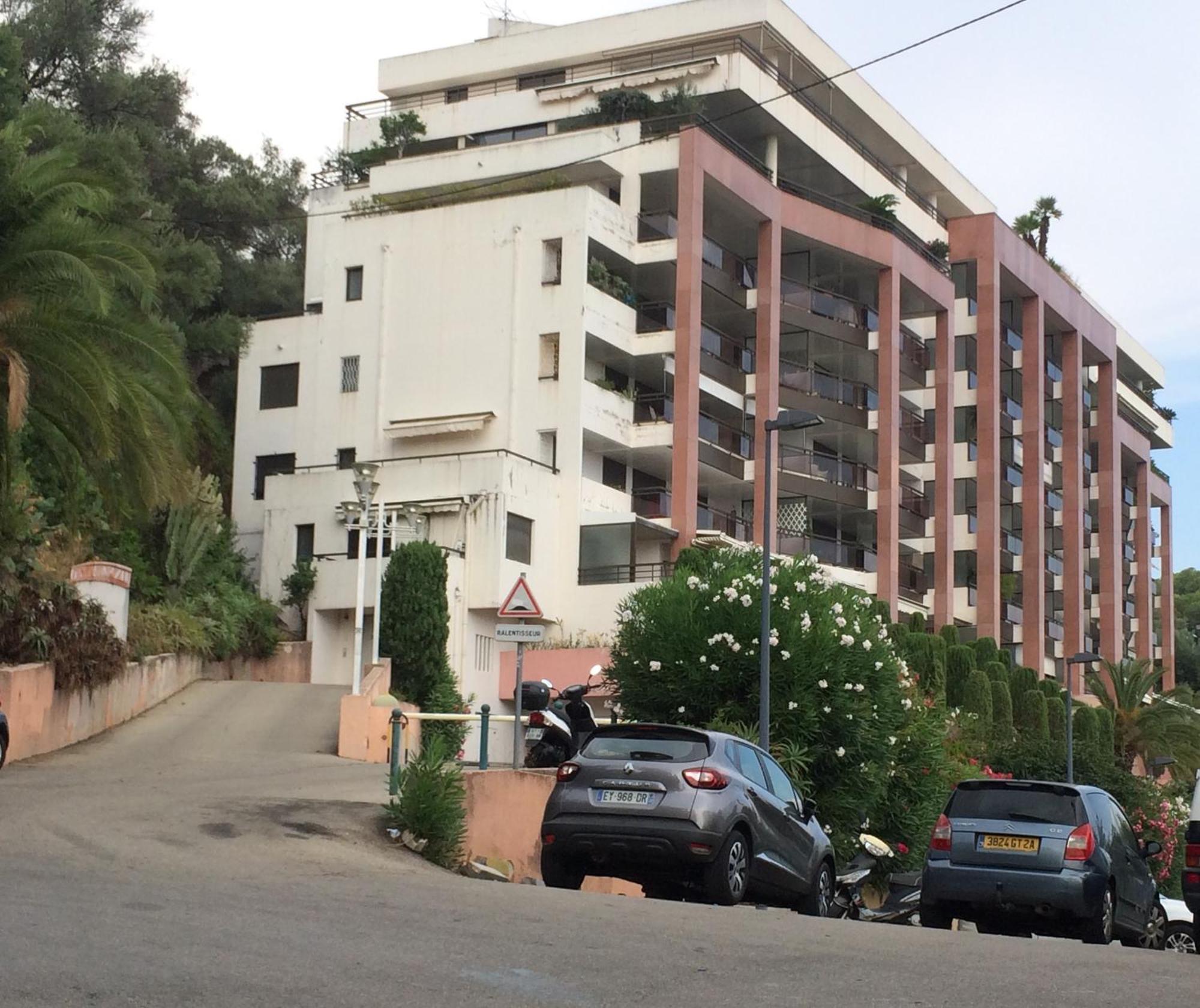 Grand T2 Standing Ajaccio Proche Centre Et Plages Vue Panoramique Parking Prive Luaran gambar